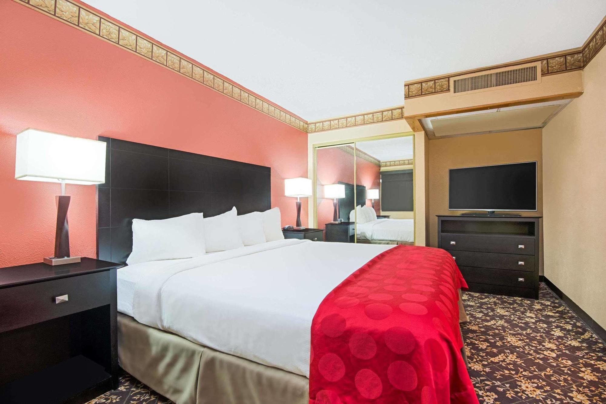 Red Lion Hotel Джиллетт Экстерьер фото